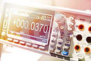 Monitor of universal voltmeter