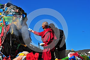 Monk are reciting Buddhist scriptures