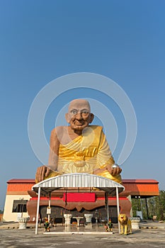 Monk statue for Luang Pu Thuat
