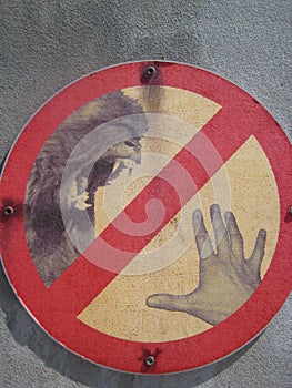 Monkey bite warning sign