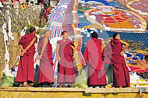 Monks at Tibetan Sho Dun Festival celebrated in Lhasa