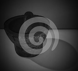 MONOCHROME STONE MORTAR