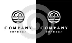 Monogram Lingkaran Pohon logo butik Desain Linier Stok Vektor Template Desain Logo Kesehatan Daun Geometris Abstrak.