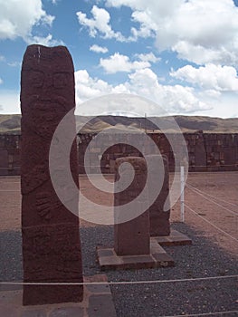 Monoliths de Tiwanaku, um misterioso povo da AmÃÂ©rica do Sul photo