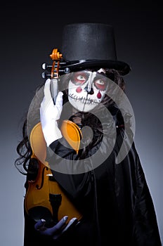 Monster playing violin