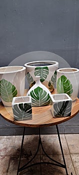 Monsteraleaf design clay pot