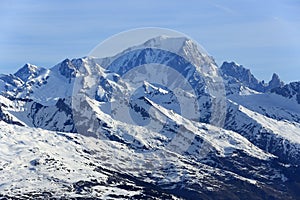 Montana en estación de esquí de Francia 