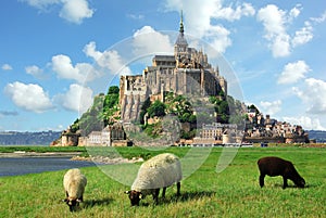 Mont Saint Michel photo