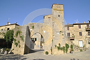 Montichiello town entrance gate