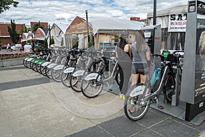 Montreal Atawter market bixi station