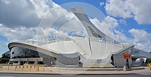 Biodome that allows visitors to see four ecosystems of America.