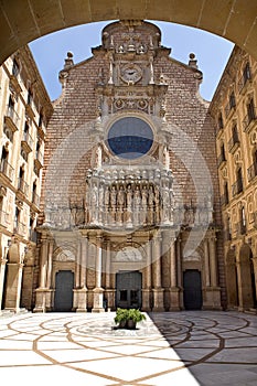 Montserrat monestir photo