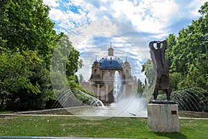 Monuemnto a los caidos in pamplona photo