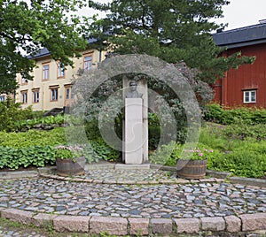 Monument Albert Edelfelt in Porvoo photo