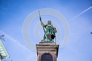 Monument in Bad TÃ¶lz, Kaspar III. Vintner, `Golden Knight