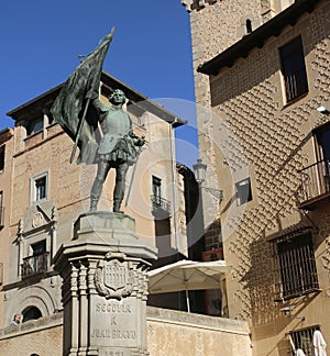 Monument built in honor of Juan Bravo in Segovia.