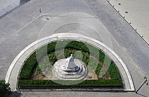 Pomník Františky Andrassyové v ROŇNAVĚ