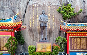 Monument of Lim Goh Tong standing in Chin Swee Caves Temple