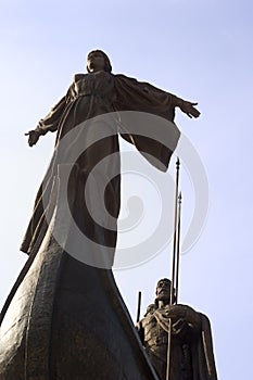 Monument of the mythical founders of Kiev