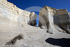 Monument rocks,Kansas