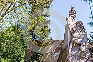 Monumento sobre el alpino 