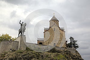 Monument to the founder of the city Tsar Vakhtang Gorgasali and the Metekhi temple.