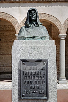 Monument to Fray Bartolome Olmedo