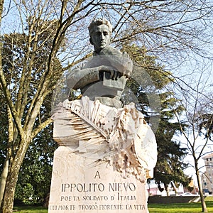 Monument to Ippolito Nievo photo