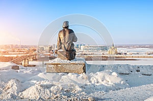 Monument to Maxim Gorky on the banks of the Oka River