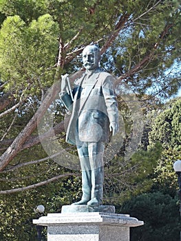 Monument to Nikolai Krasnov. From 1887 to 1899 â€“ chief architect of Yalta.