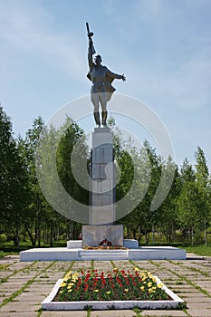 Monument to soldiery soldiers on an area