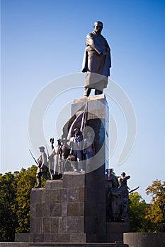 Monument to Taras Shevchenko in Kharkov photo