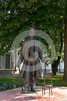 Monument to Vitebsk giant Fedor Makhnov 1878-1912, tallest man in world height 285 centimeters, photo