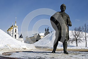 Monument to Yuri Dolgoruky and Dormition church. Kremlin in Dmitrov, Russia