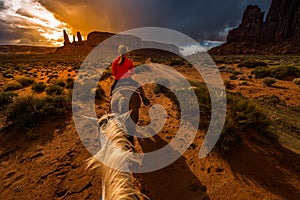 Monument Valley Horseback Riding