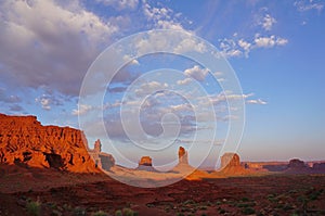 Monument Valley Utah Arizona Mittens monuments desert landscape