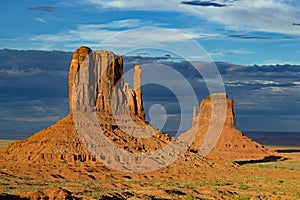 Monument Valley - Utah -  USA - The Mittens Butte