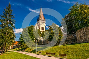 Monumentální kostel sv. Egidia v centru města Bardejov