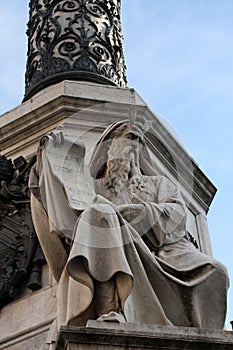 Monumento all' Immacolata in Rome photo