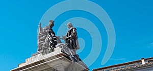 Monumento a las capitulaciones con la reina Isabel la catÃÆÃÂ³lica photo