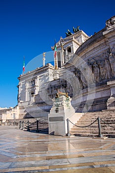 The Monumento Nazionale a Vittorio Emanuele II `National Monument to Victo