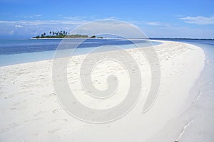 The moon shape curved beach of Pontod island is the tourist destination located near Panglao island, Bohol, The Philippines Isola photo