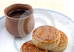 Mooncake and tea,Chinese mid-autumn festival food
