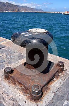Mooring bollard photo