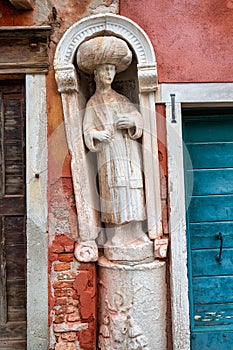 Moorish Statue in Venice 1