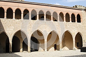 Mora de Rubielos, castle courtyard photo