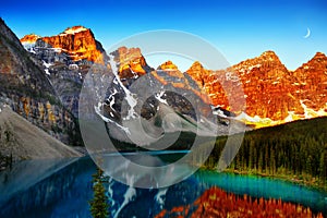 Moraine Lake, Banff National Park, Canadian Rockies