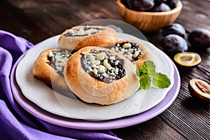 Moravian pies with plum jam, curd filling and crumble