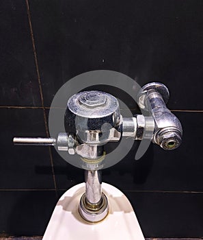 Morden Metal flash system in the washroom,mini loo wallhung toilet
