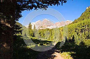 Morning Hike to Maroon Bells